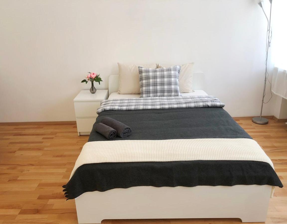 Home Away From Home Wenen Buitenkant foto