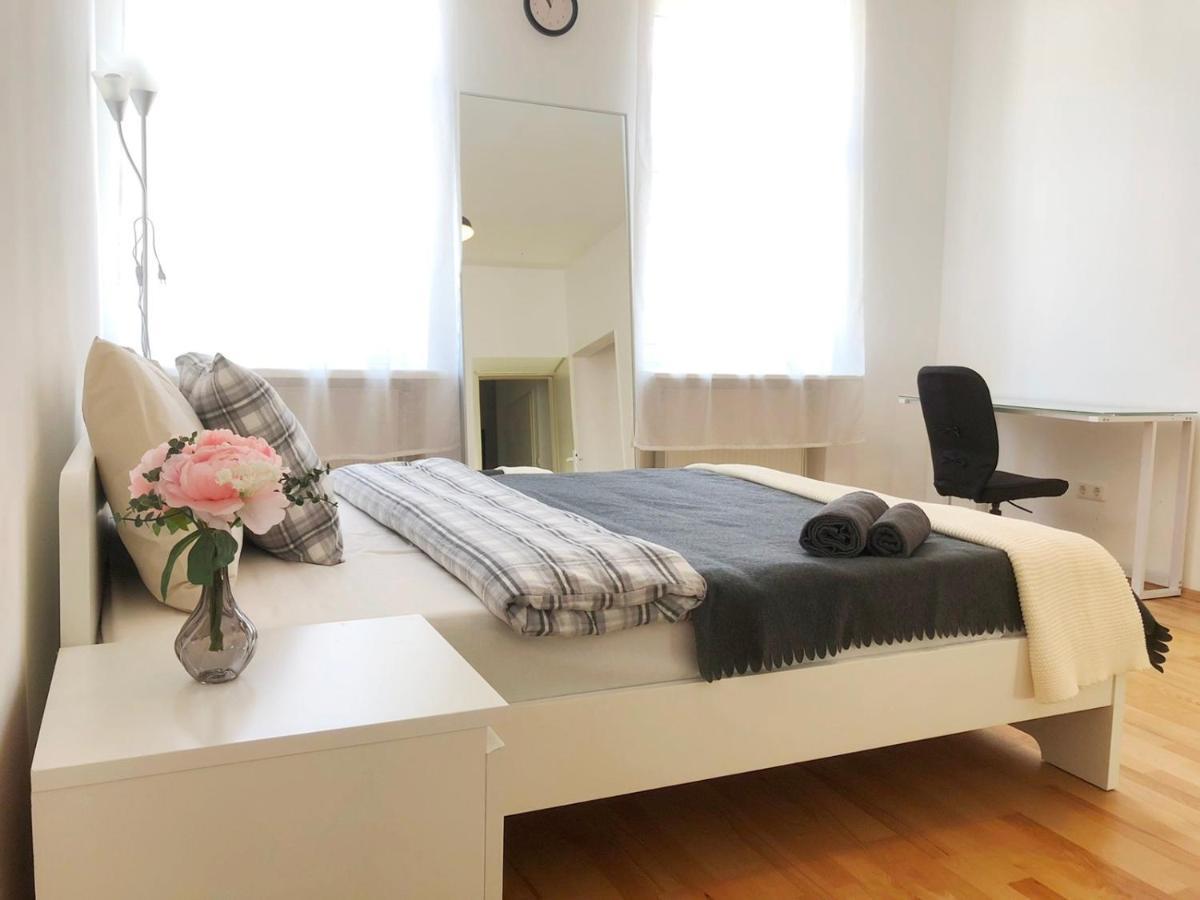 Home Away From Home Wenen Buitenkant foto