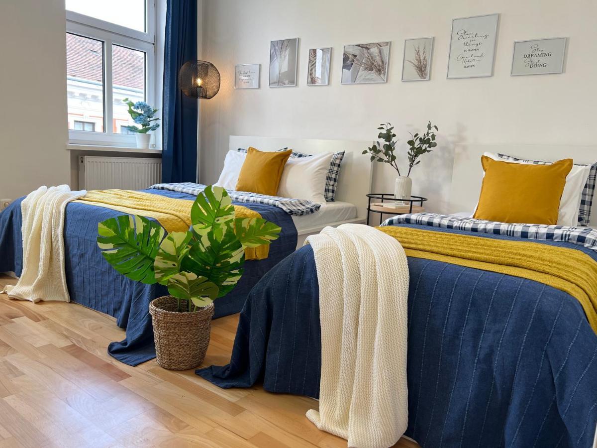 Home Away From Home Wenen Buitenkant foto