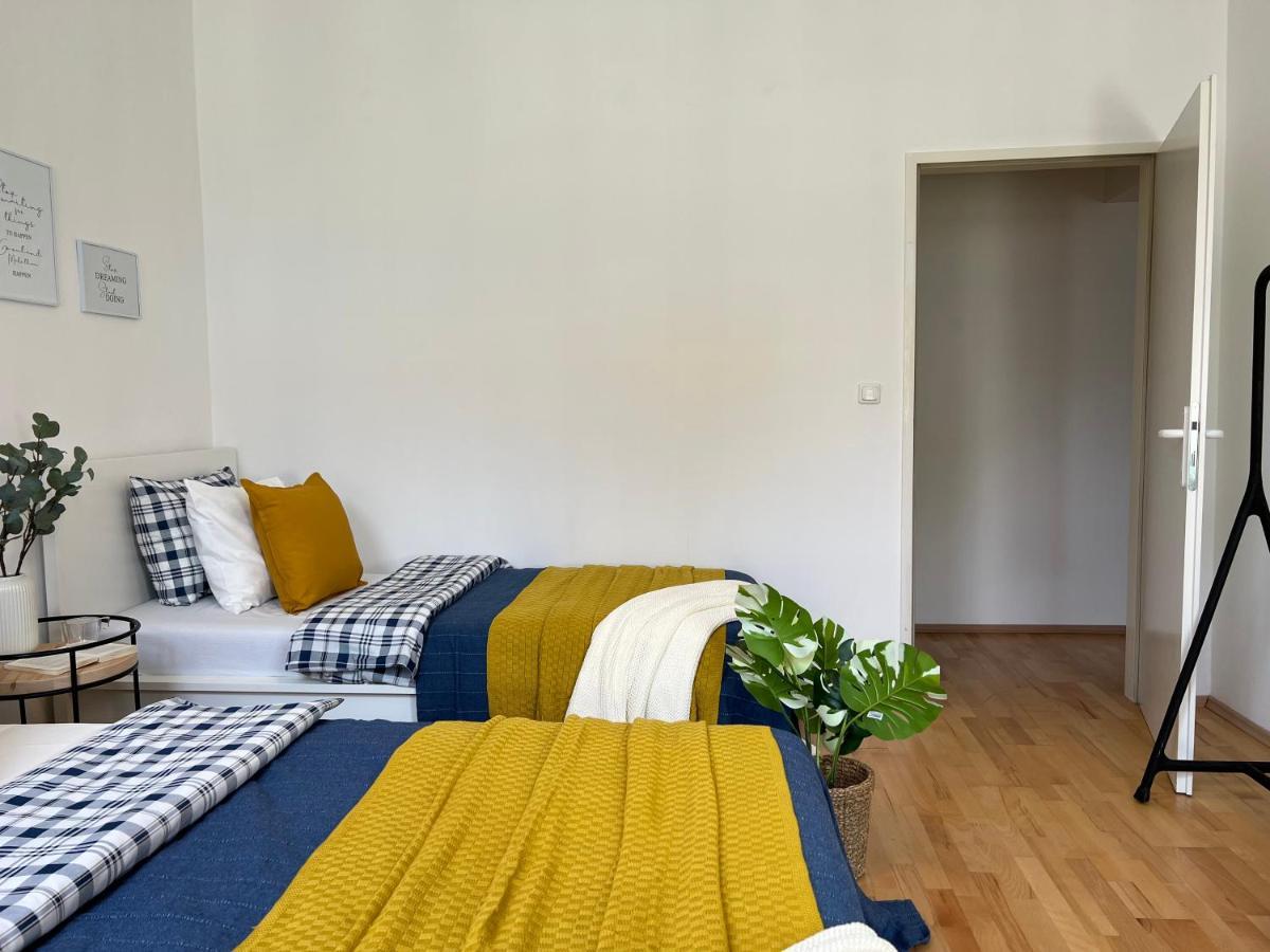 Home Away From Home Wenen Buitenkant foto